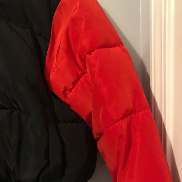 Colorblocked Puffer - Picture 3 of 3